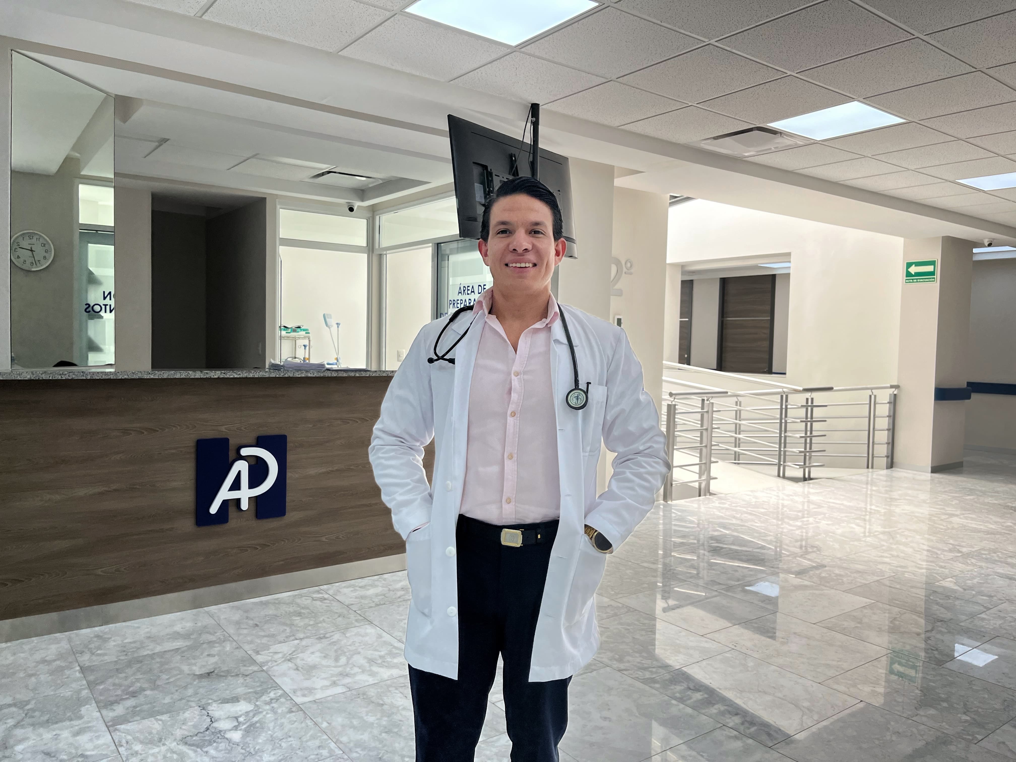 Dr. Oliverio Ambriz - Fundador de Memodi